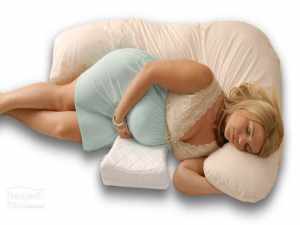 Body-Pillow-with-pregnant-lady